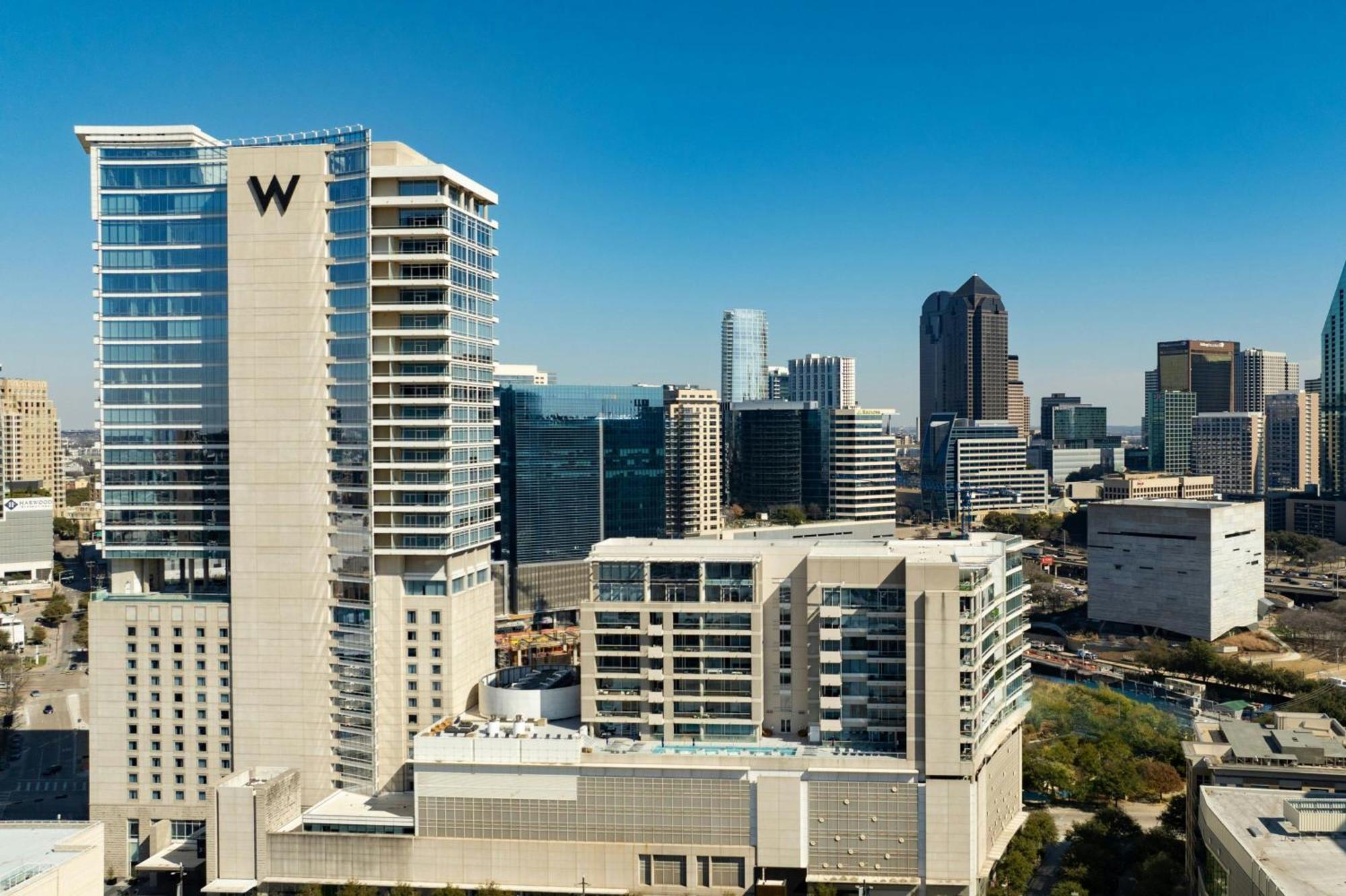 W Dallas Exterior photo